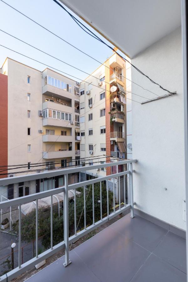 Exclusive 2 Bedrooms Apartment Tirana Exterior foto